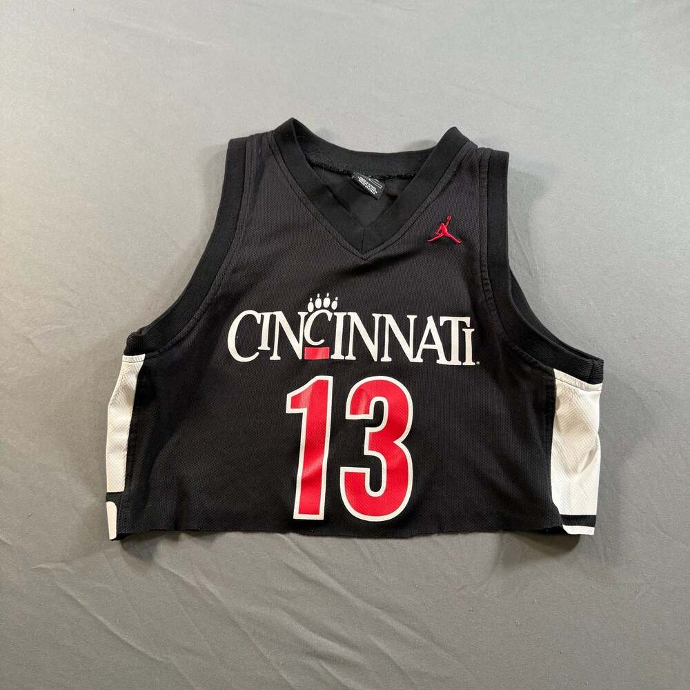 Vintage Jordan Cincinnati Bearcats #13 Basketball Jersey Cropped Tank Top